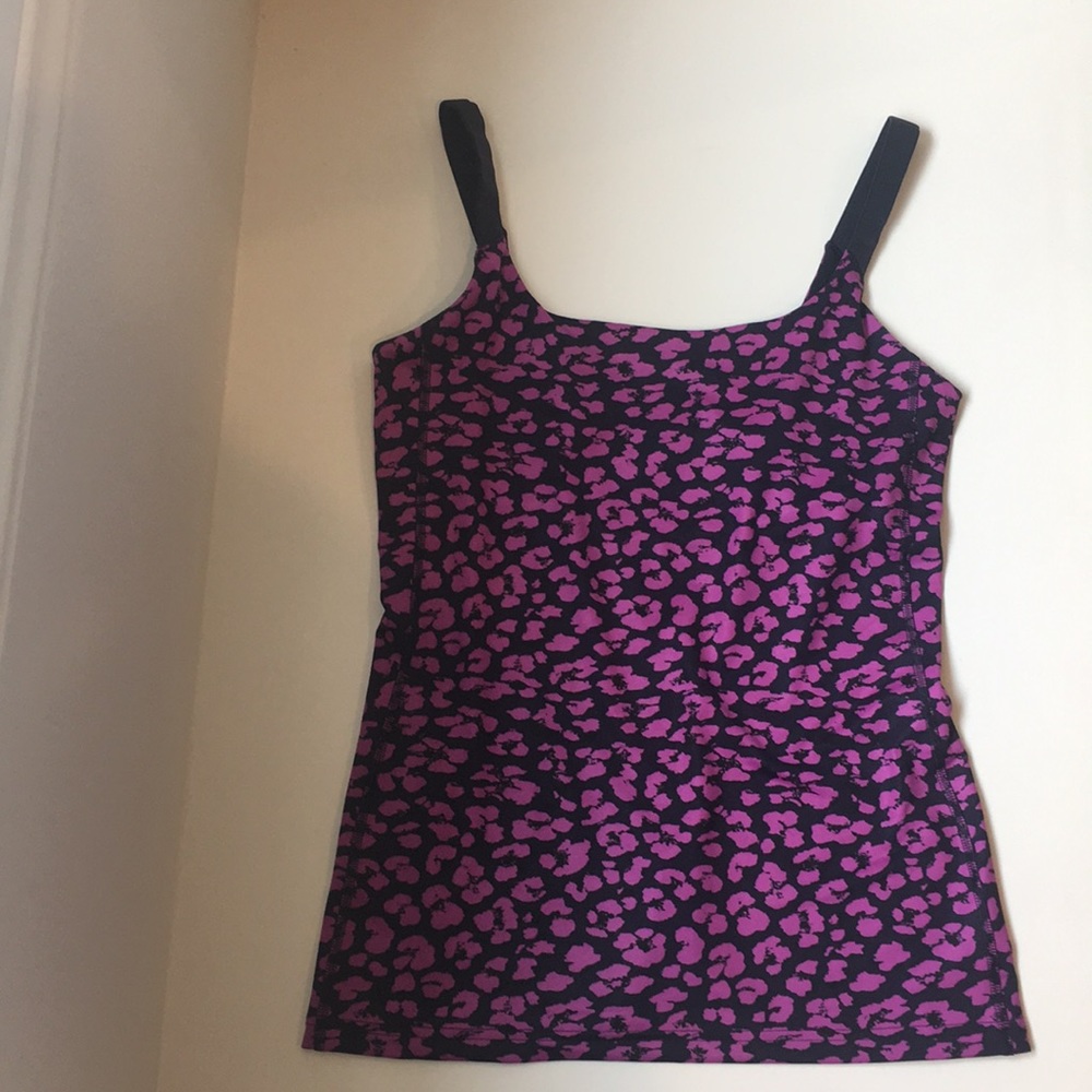 Lululemon top